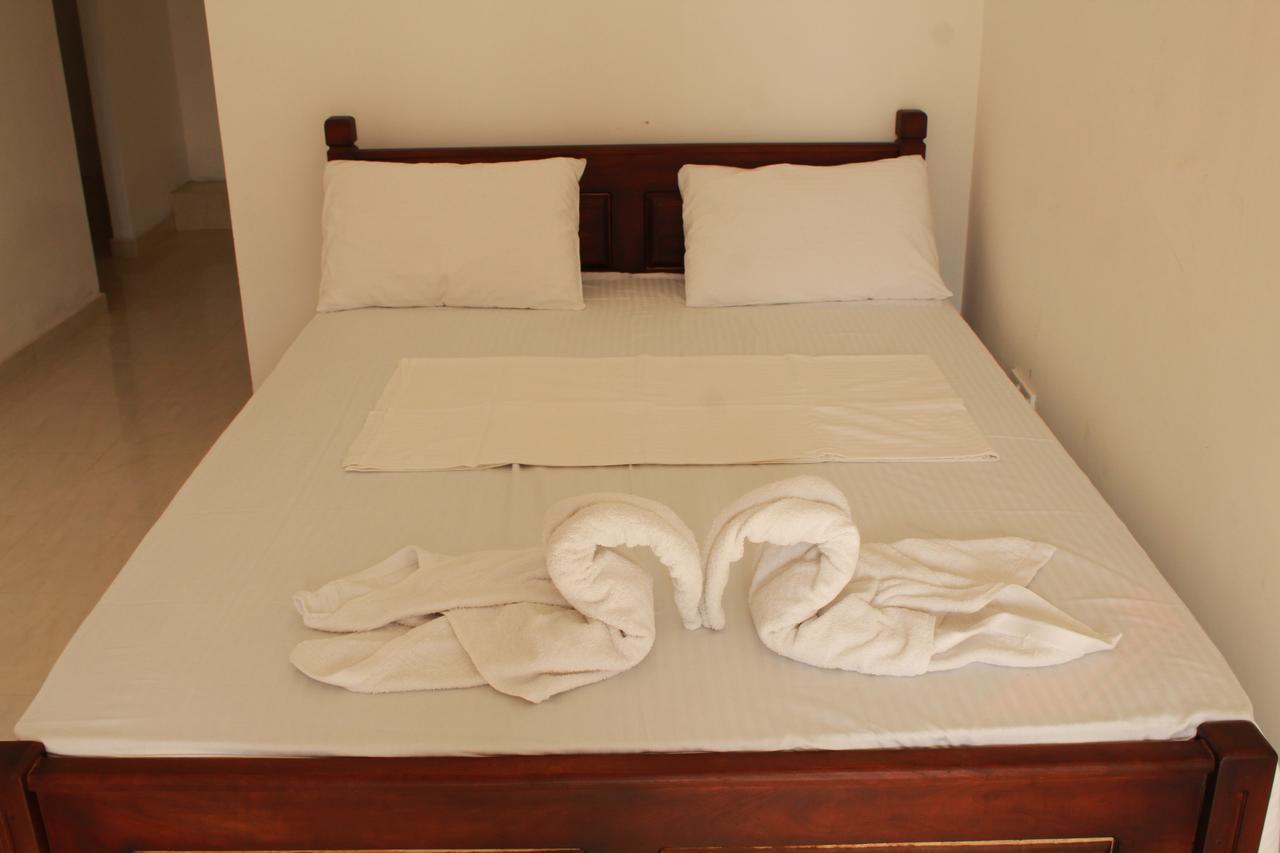 Pearl City Hotel Tissamaharama Ngoại thất bức ảnh