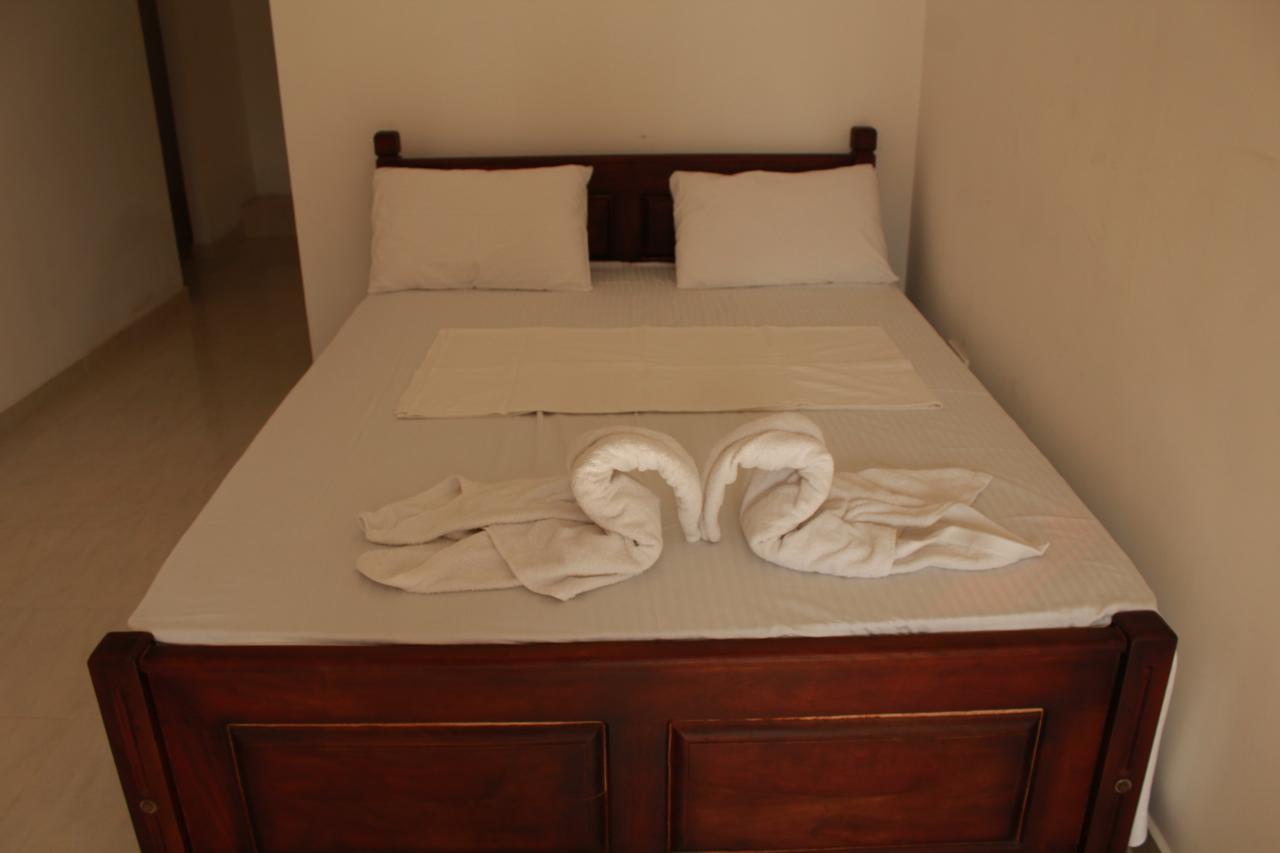 Pearl City Hotel Tissamaharama Phòng bức ảnh