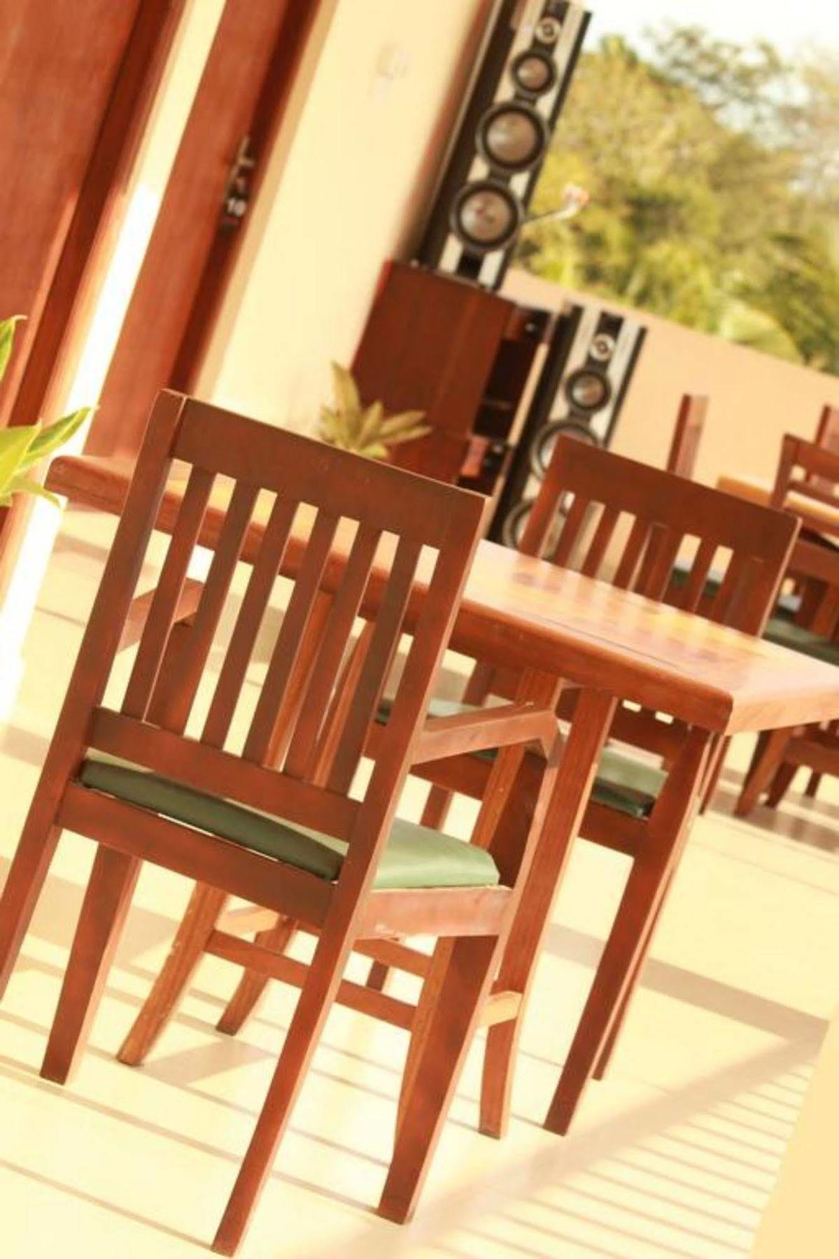 Pearl City Hotel Tissamaharama Ngoại thất bức ảnh