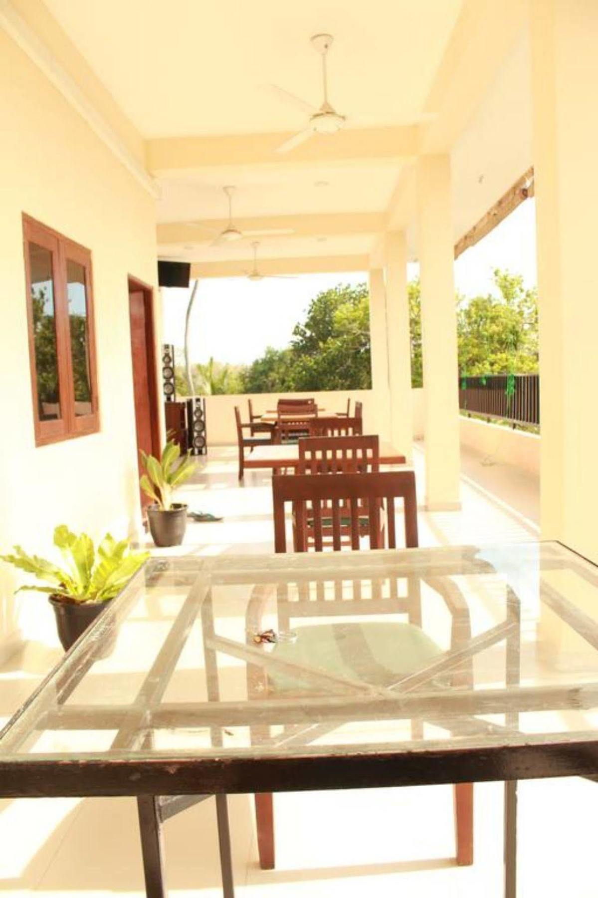 Pearl City Hotel Tissamaharama Ngoại thất bức ảnh