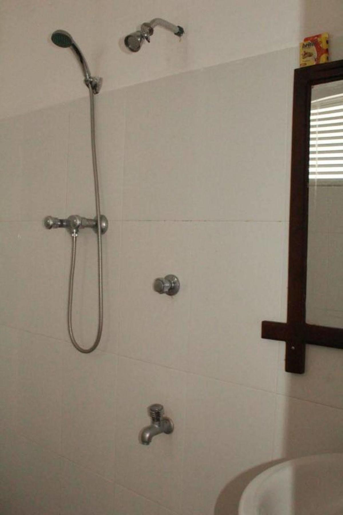 Pearl City Hotel Tissamaharama Ngoại thất bức ảnh